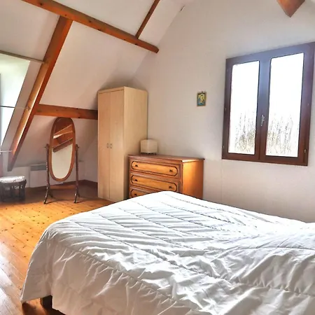 Holiday home Maison En Bord De Avec Jardin Arbore A - Fr-1-813-17 Groix